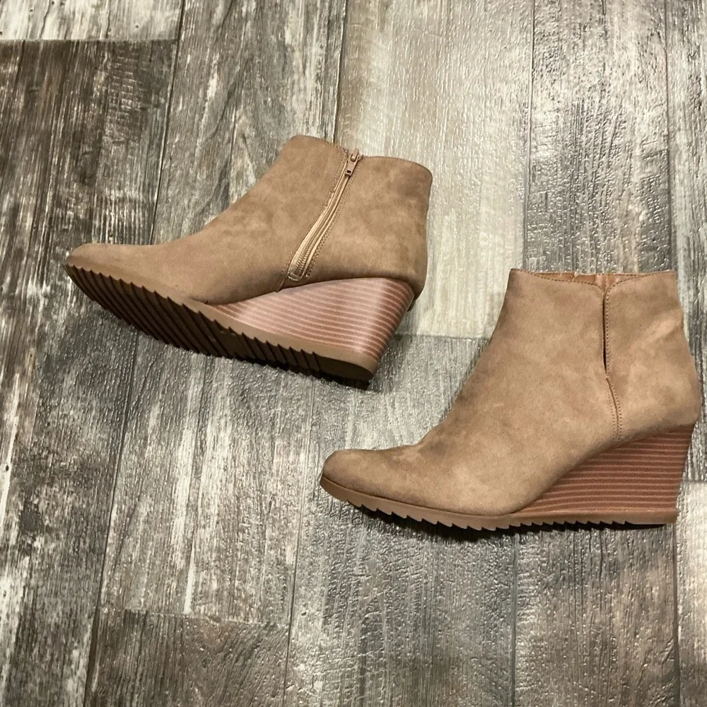 Style & Co. Tan Wedge Ankle Boots Size 11
